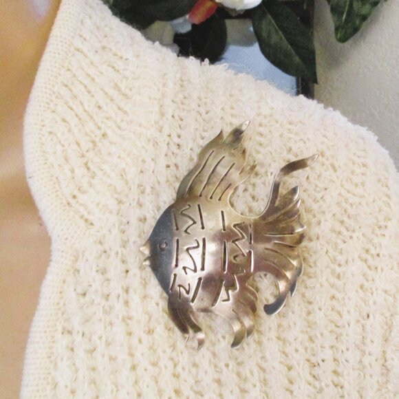 CALVAIRE Sterling Silver Angel Fish Brooch ~ RARE Vintage Designer Sterling Fish - Picture 3 of 15